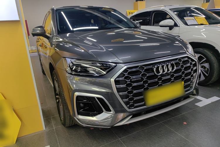 Used Audi Q5L 2022 Updated 40T Luxury Dynamic Edition Front Right 45 Deg