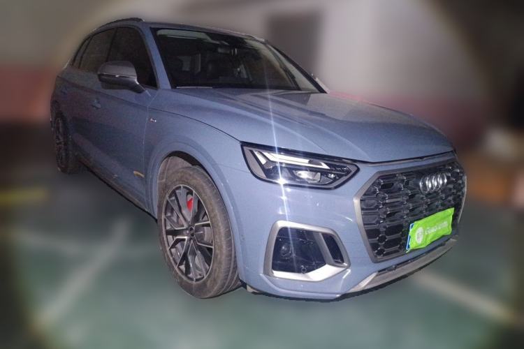 Used Audi Q5L 2022 40T Luxury Dynamic Model Front Right 45 Deg