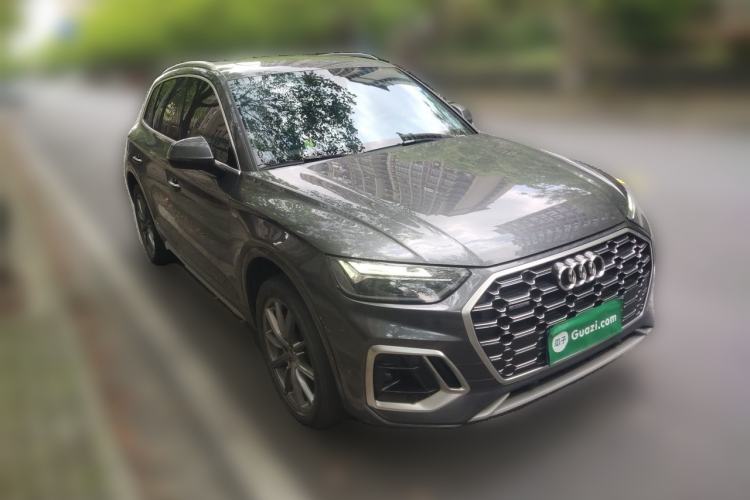 Used Audi Q5L 2022 40T Luxury Dynamic Model Front Right 45 Deg