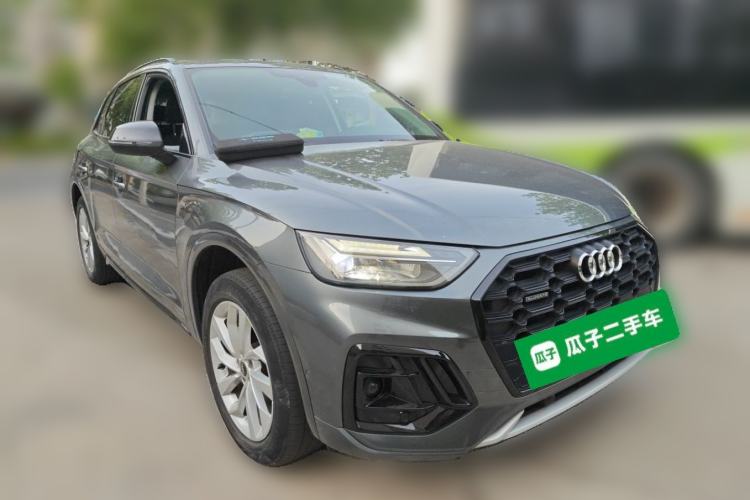 Used Audi Q5L 2022 40T Fashionable and Elegant Model Front Right 45 Deg