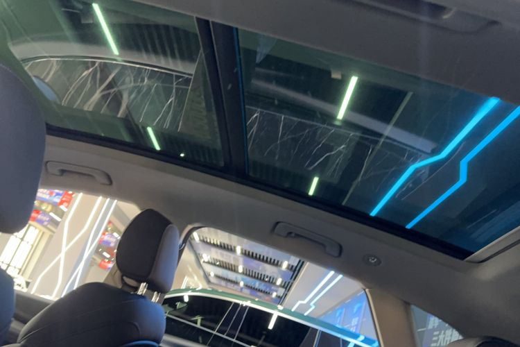 Used Audi Q5L 2022 40T Fashionable and Dynamic Model Headliner