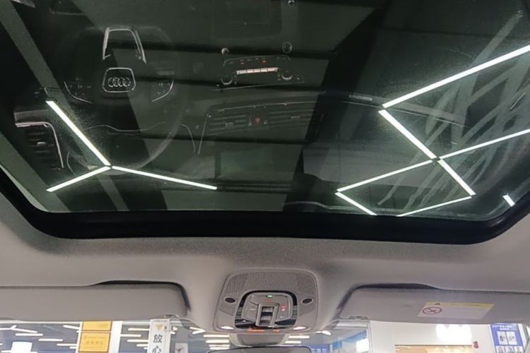 Used Audi Q5L 2022 Updated 45T Luxury Dynamic Version Headliner