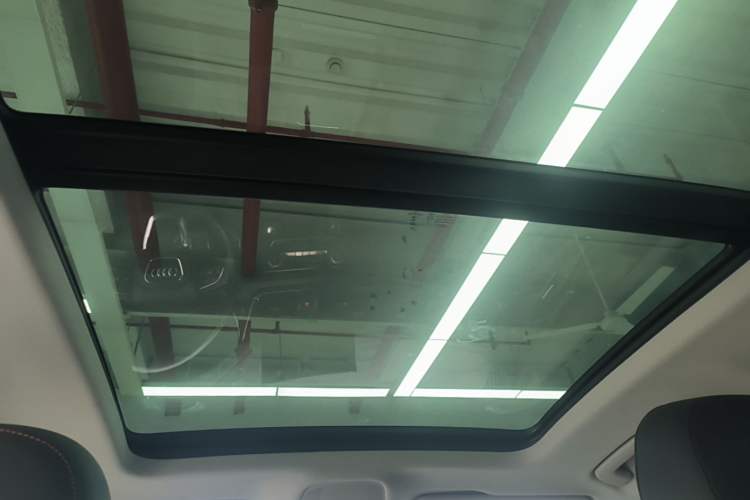 Used Audi Q5L 2022 40T RS Package Performance Model Headliner