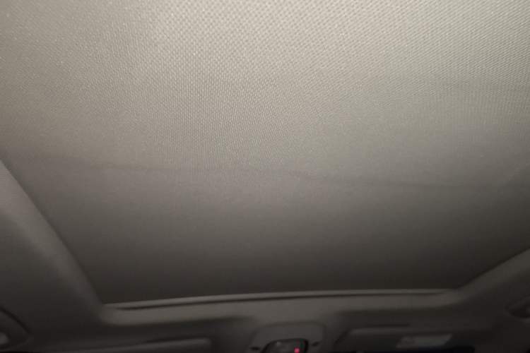 Used Audi Q5L 2022 40T Luxury Dynamic Model Headliner