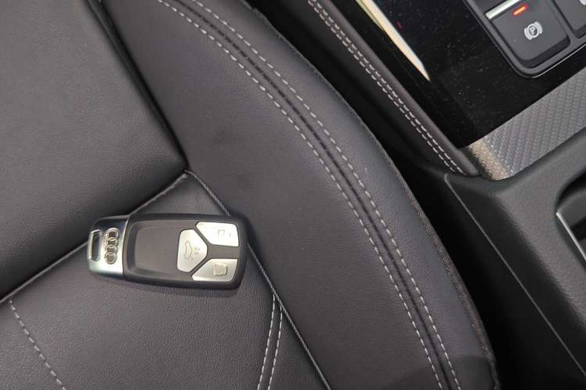 Used Audi Q5L 2022 40T Luxury Dynamic Model Interior 1
