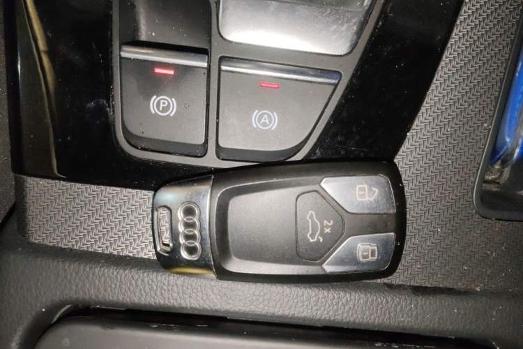 Used Audi Q5L 2022 40T Luxury Dynamic Model Interior 1