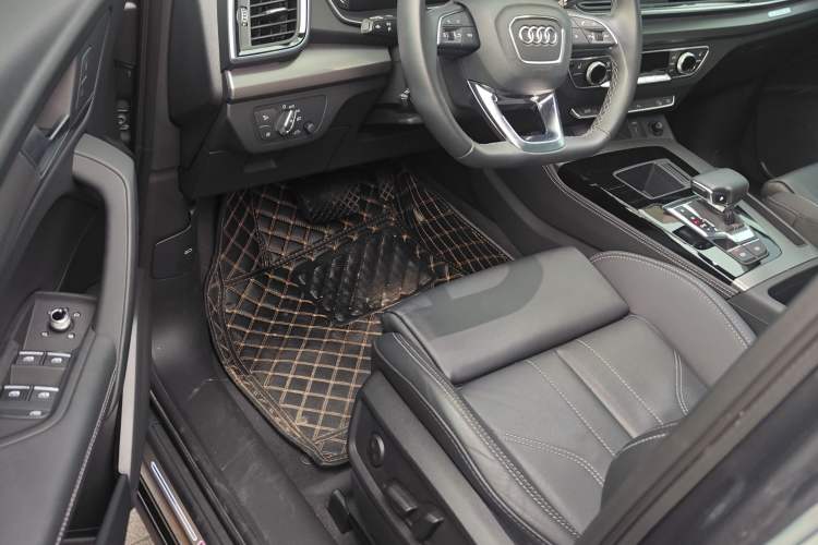 Used Audi Q5L 2022 40T Luxury Dynamic Model Interior 3