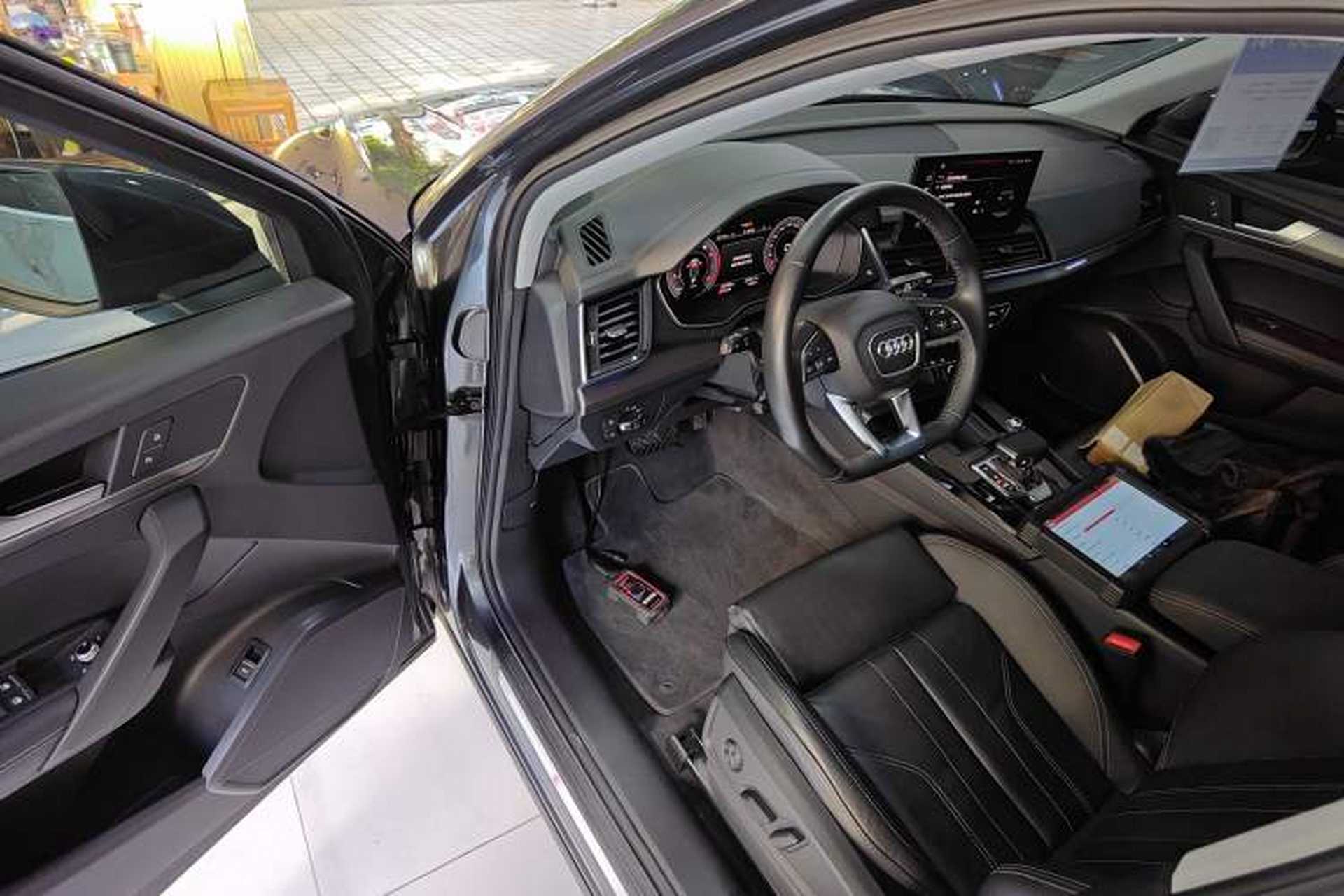 Used Audi Q5L 2022 40T Luxury Dynamic Model Interior 3