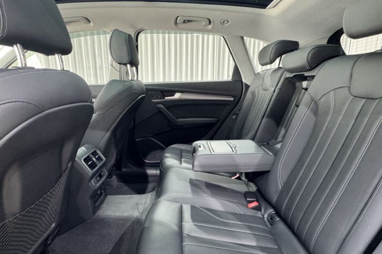 Used Audi Q5L 2022 40T Luxury Dynamic Model Interior 3
