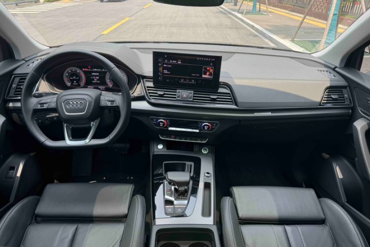 Used Audi Q5L 2022 Updated 40T Luxury Dynamic Edition Interior 4