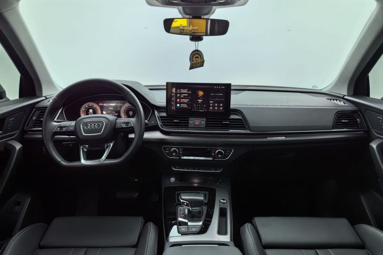 Used Audi Q5L 2022 Updated 40T Luxury Dynamic Edition Interior 6