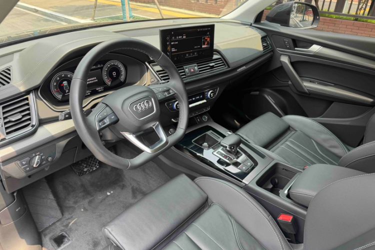 Used Audi Q5L 2022 Updated 40T Luxury Dynamic Edition Interior 8