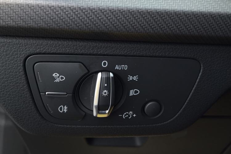 Used Audi Q5L 2022 Updated 40T Luxury Dynamic Edition Interior 9