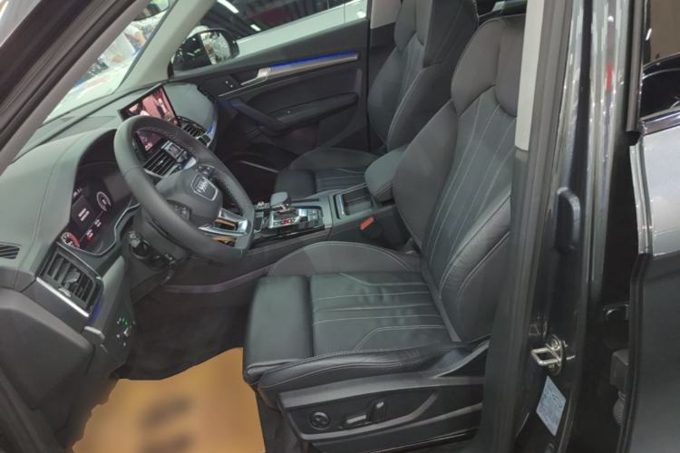 Used Audi Q5L 2022 40T Fashionable and Dynamic Model Left Front Seat