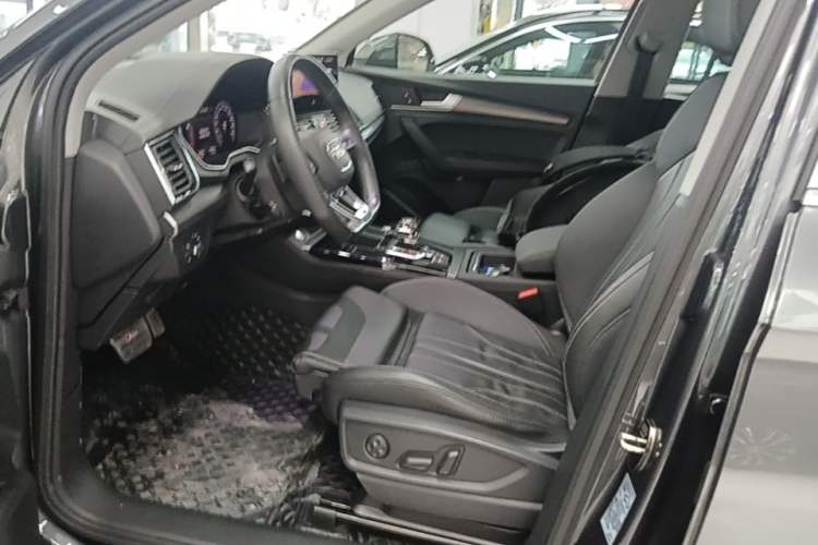 Used Audi Q5L 2022 Updated 45T Luxury Dynamic Version Left Front Seat