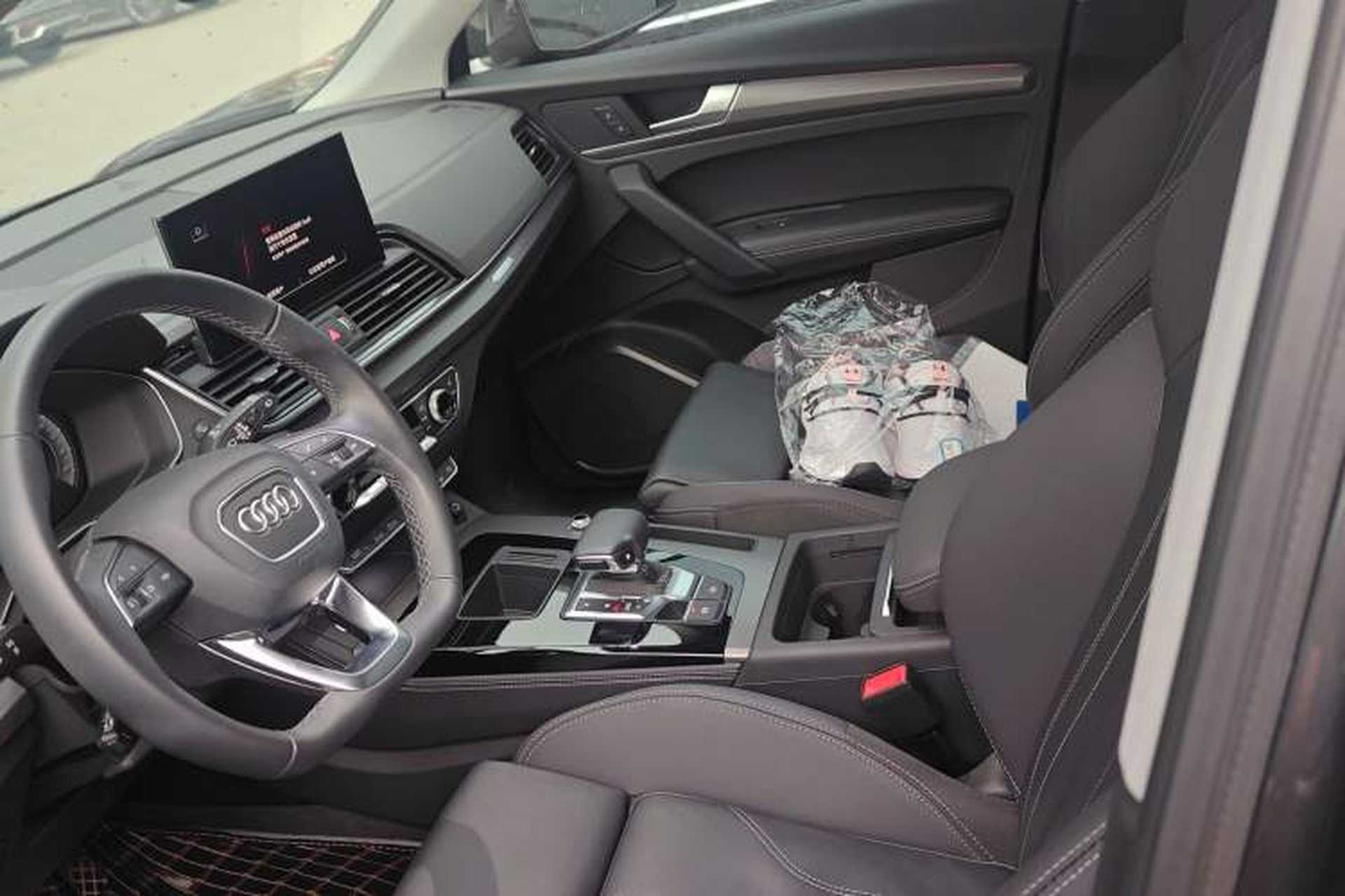 Used Audi Q5L 2022 40T Luxury Dynamic Model Left Front Seat
