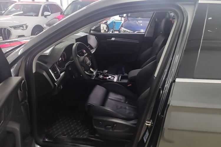 Used Audi Q5L 2022 40T Luxury Dynamic Model Left Front Seat