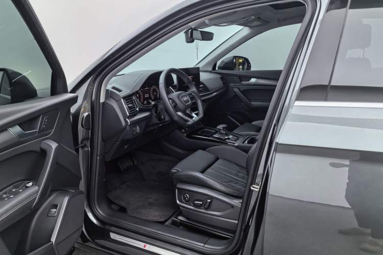 Used Audi Q5L 2022 Updated 40T Luxury Dynamic Edition Left Front Seat
