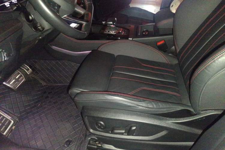 Used Audi Q5L 2022 40T Luxury Dynamic Model Left Front Seat