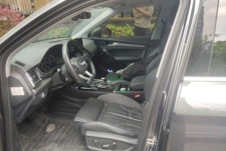 Used Audi Q5L 2022 40T Luxury Dynamic Model Left Front Seat