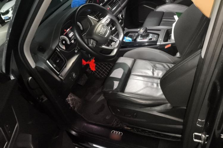 Used Audi Q5L 2022 40T Luxury Dynamic Model Left Front Seat