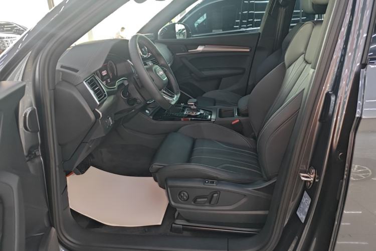 Used Audi Q5L 2022 40T Fashionable and Dynamic Model Left Front Seat