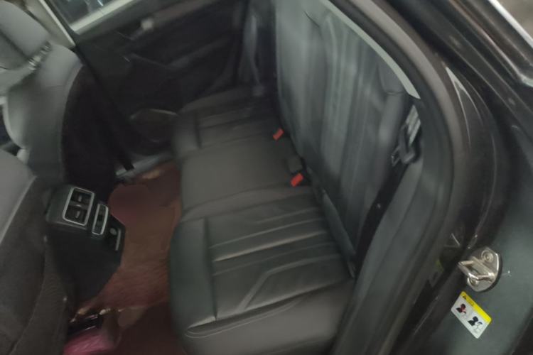 Used Audi Q5L 2022 40T Luxury Dynamic Model Left Rear Seat