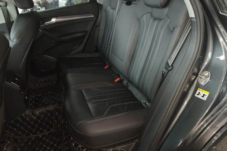 Used Audi Q5L 2022 40T Luxury Dynamic Model Left Rear Seat
