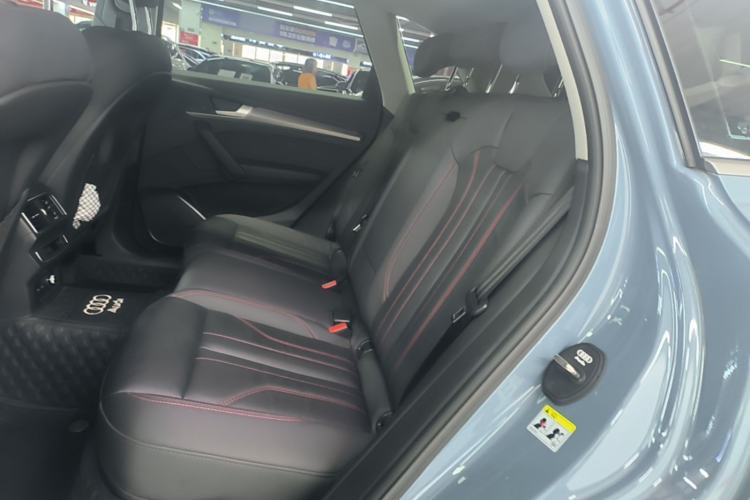 Used Audi Q5L 2022 40T RS Package Performance Model Left Rear Seat