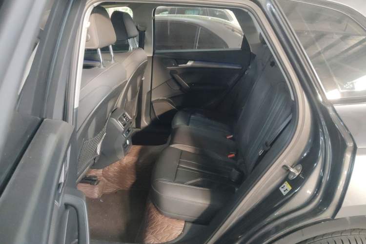 Used Audi Q5L 2022 40T Luxury Dynamic Model Left Rear Seat