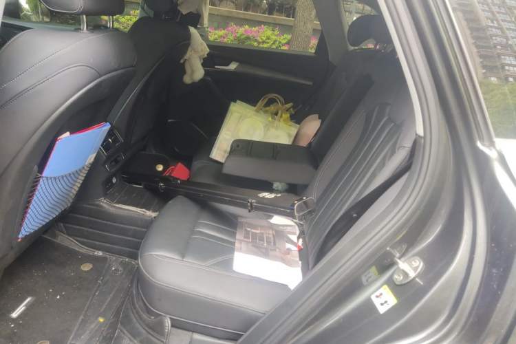 Used Audi Q5L 2022 40T Luxury Dynamic Model Left Rear Seat