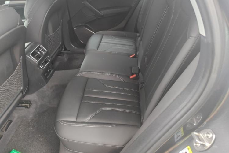 Used Audi Q5L 2022 40T Luxury Dynamic Model Left Rear Seat