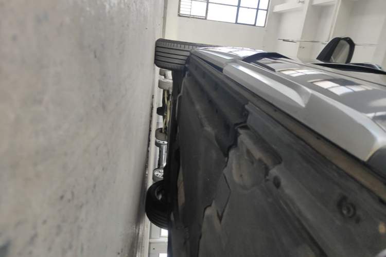Used Audi Q5L 2022 40T Fashionable and Dynamic Model Left Side Sill