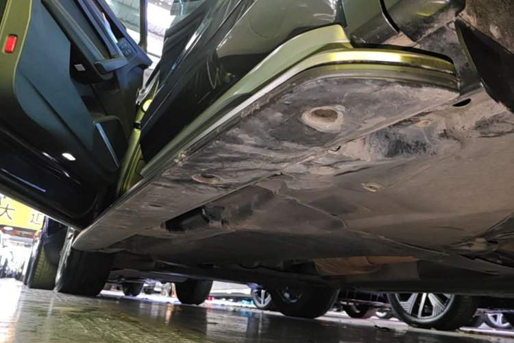 Used Audi Q5L 2022 45T Luxury Dynamic Model Left Side Sill