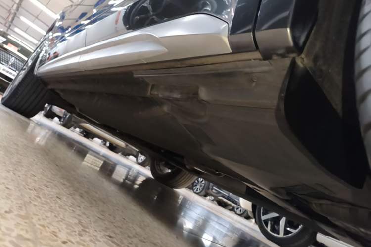 Used Audi Q5L 2022 45T Luxury Dynamic Model Left Side Sill