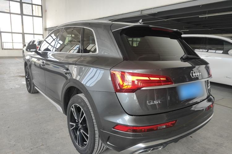 Used Audi Q5L 2022 40T Fashionable and Dynamic Model Rear Left 45 Deg