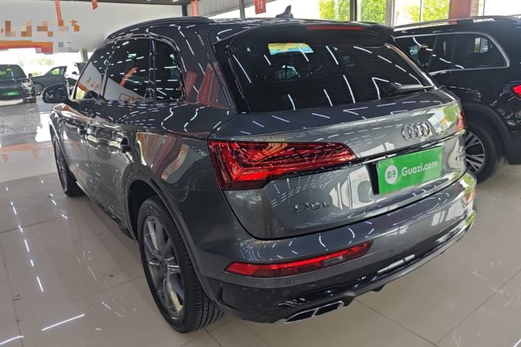 Used Audi Q5L 2022 40T Fashionable and Dynamic Model Rear Left 45 Deg