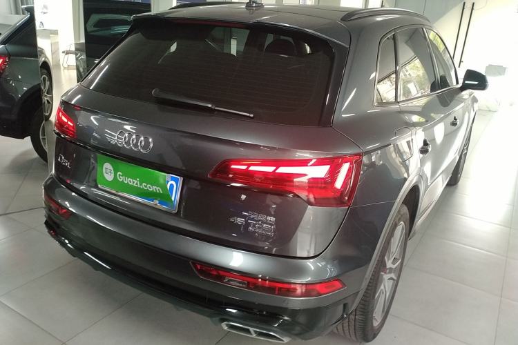 Used Audi Q5L 2022 45T Luxury Dynamic Model Rear Right 45 Deg