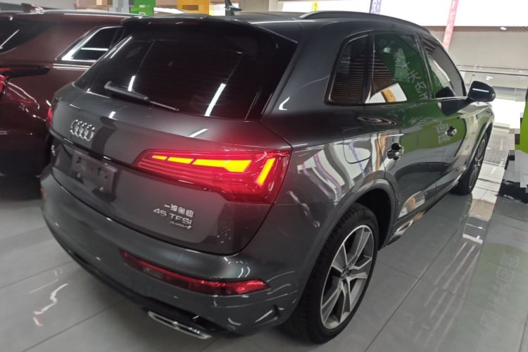 Used Audi Q5L 2022 45T Luxury Dynamic Model Rear Right 45 Deg
