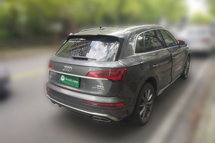 Used Audi Q5L 2022 40T Luxury Dynamic Model Rear Right 45 Deg