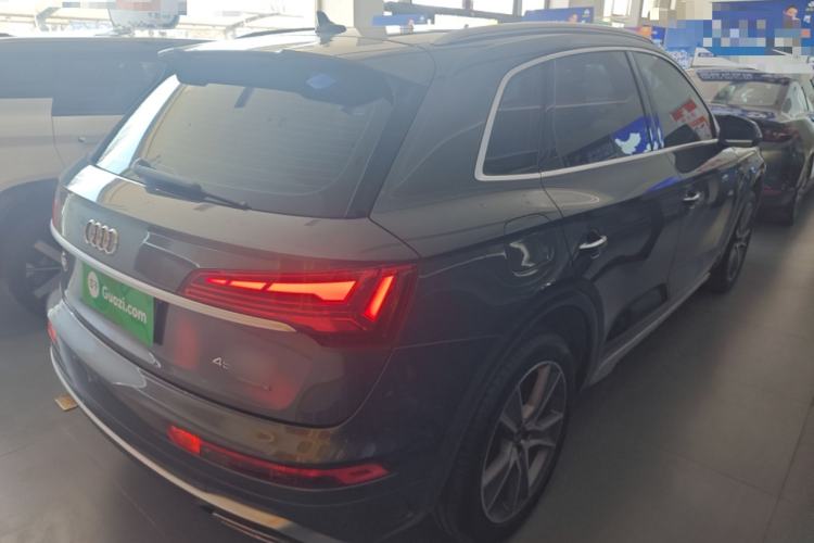 Used Audi Q5L 2022 45T Luxury Dynamic Model Rear Right 45 Deg