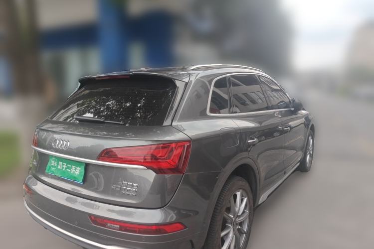 Used Audi Q5L 2022 40T Luxury Dynamic Model Rear Right 45 Deg