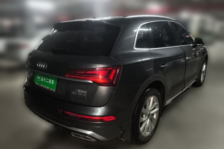 Used Audi Q5L 2022 40T Luxury Dynamic Model Rear Right 45 Deg