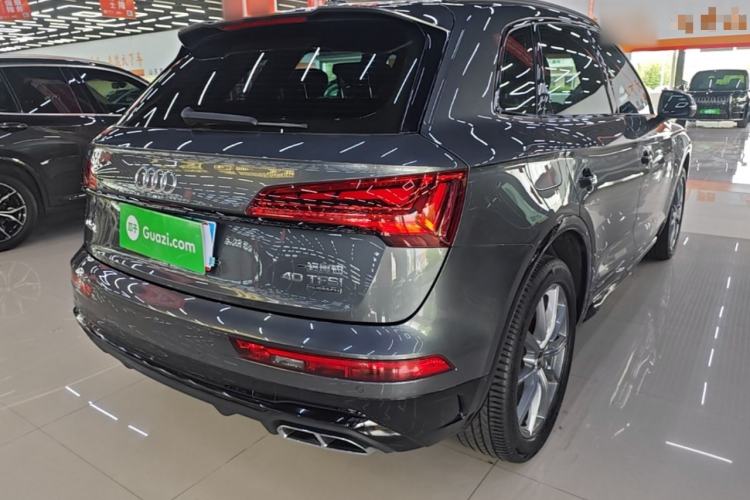Used Audi Q5L 2022 40T Fashionable and Dynamic Model Rear Right 45 Deg