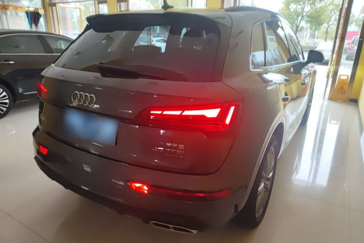 Used Audi Q5L 2022 40T Fashionable and Dynamic Model Rear Right 45 Deg