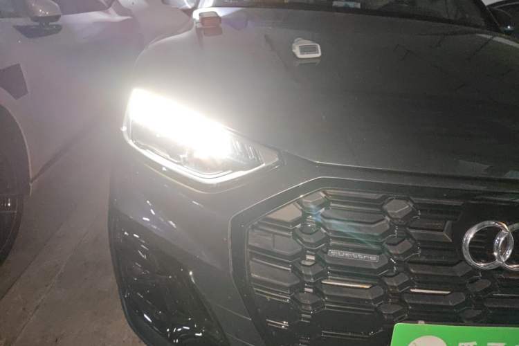 Used Audi Q5L 2022 Updated 45T Luxury Dynamic Version Right Front Headlight