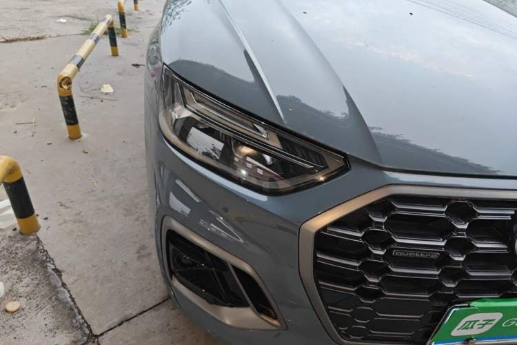 Used Audi Q5L 2022 40T RS Package Performance Model Right Front Headlight