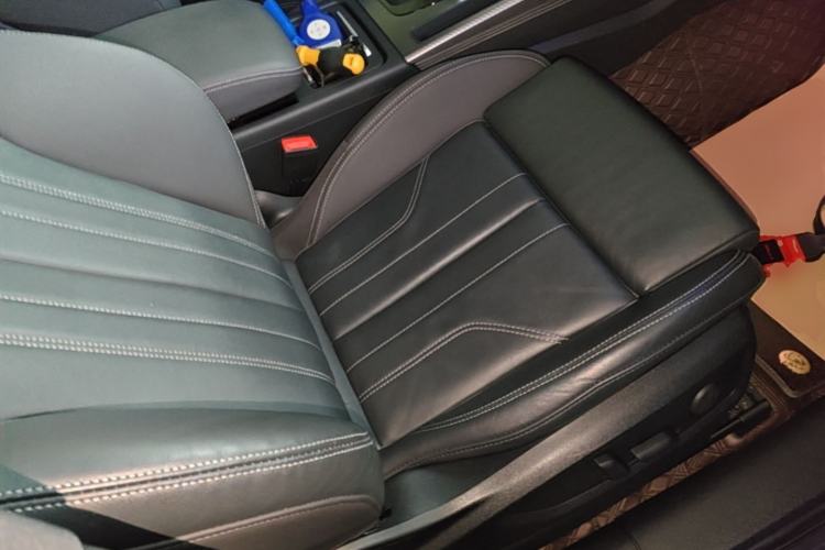 Used Audi Q5L 2022 45T Luxury Dynamic Model Right Front Seat