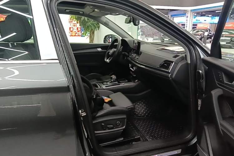Used Audi Q5L 2022 Updated 45T Luxury Dynamic Version Right Front Seat