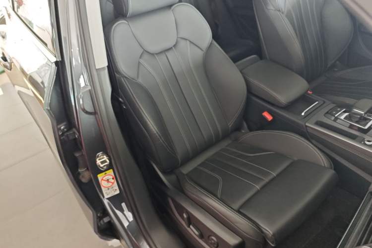 Used Audi Q5L 2022 Updated 45T Luxury Dynamic Version Right Front Seat